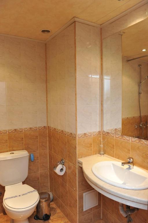 Семеен Хотел Сокол Sandanski Habitación foto